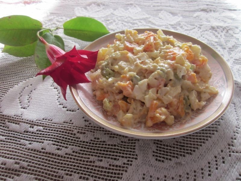 tradycyjna-salatka-jarzynowa-288770
